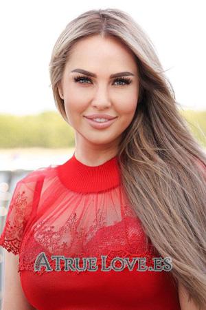 225560 - Yuliia Edad: 40 - Ucrania