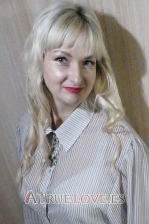 227105 - Olha Age: 44 - Ukraine
