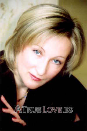58786 - Elena Edad: 42 - Rusia