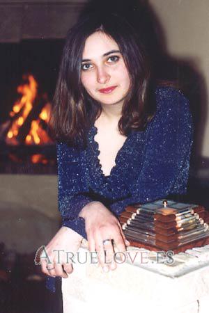 60146 - Kate Edad: 25 - Ucrania