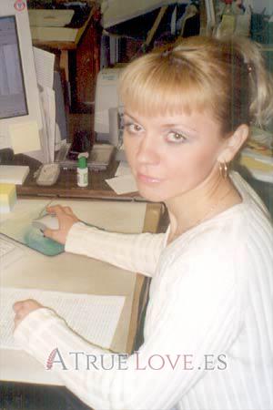 65425 - Elena Edad: 30 - Rusia