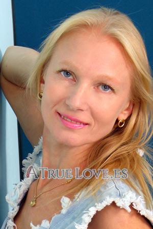 90560 - Natalia Edad: 40 - Rusia