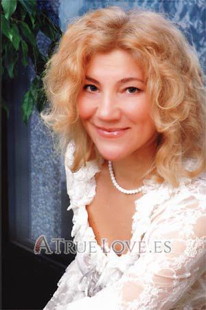 92432 - Tatiana Edad: 48 - Rusia